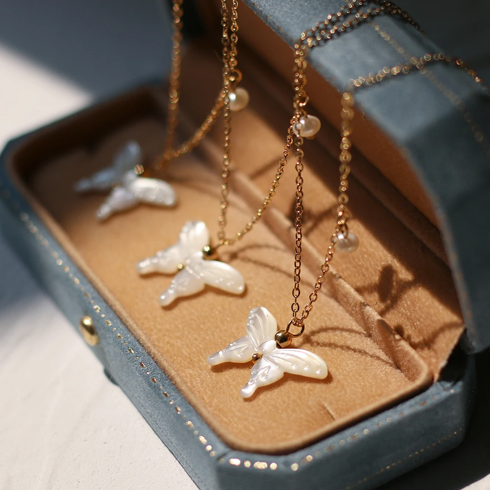 

Amaiyllis 18K Freshwater Pearl White Shell Fritillary Butterfly Clavicle Chain Necklace Simple Animal Necklace For Women Jewelry