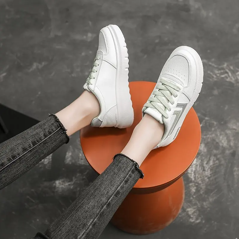 

2021 Spring New Korean Version Small White Shoes Women Student Board Shoes Female White Thick Bottom Female Muffin Shoes