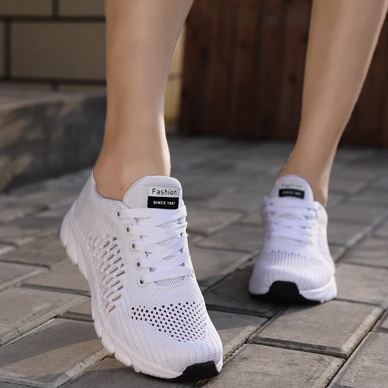 

2021Summer Running Shoes Women's Lace-up Sneakers Breathable Casual Women's Fitness Sneakers High-Quality Sneakers Size 35-40
