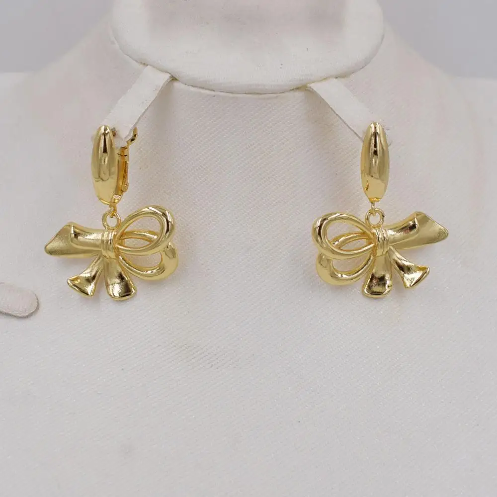 

Dubai gold-color New Fashion jewelry set Bridal Nigeria African beads jewelry Necklace Bangle Earring Ring wedding jewelry set