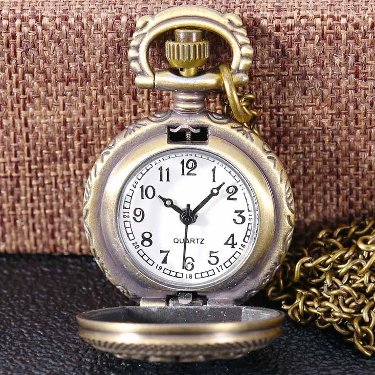 Fashion Brand Luxury Carved Hollow Bronze Vintage with Necklace Trumpet Quartz Pocket Watch Personality Gift for Men Women HB019 | Наручные