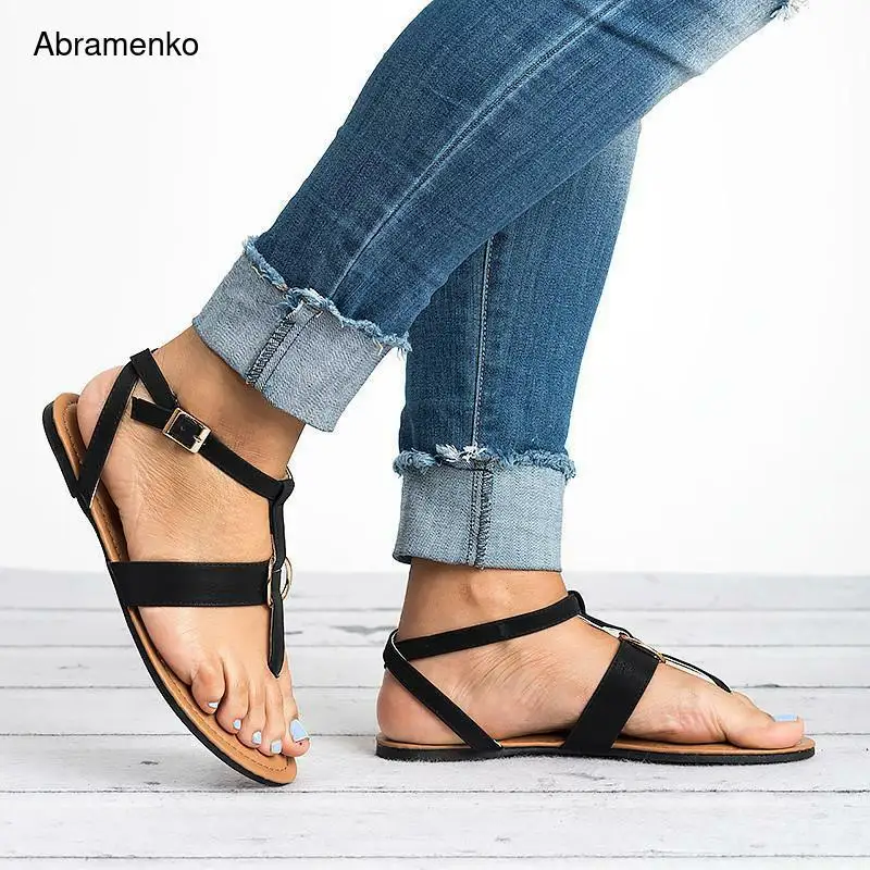 Сандалии гладиаторы женские на плоской подошве модные повседневные босоножки из