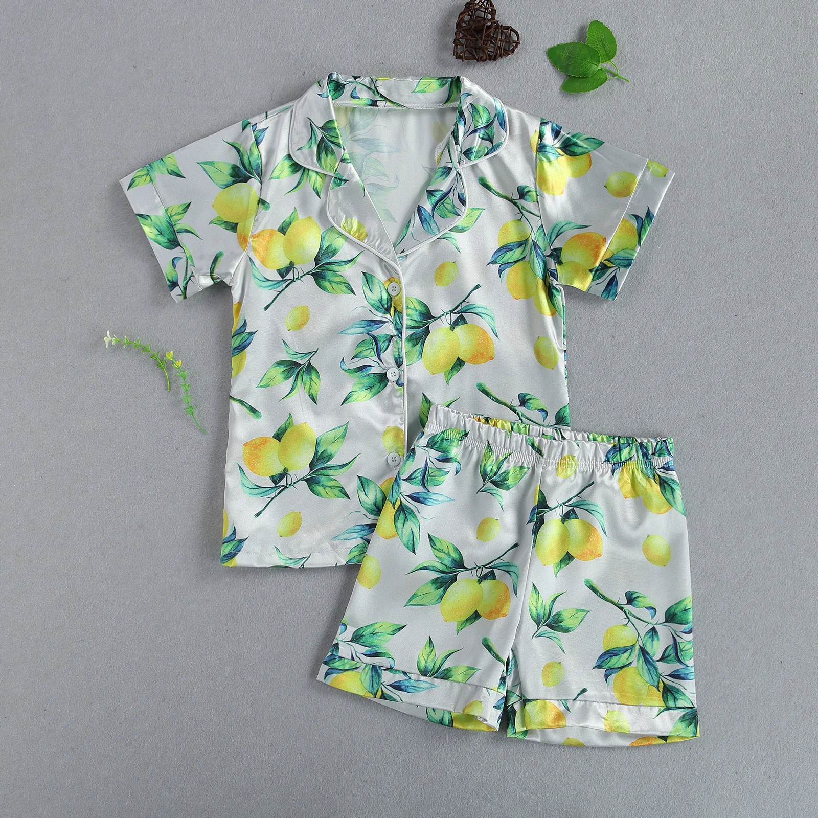 

Детские летние Пижамные комплекты из двух предметов: рубашка с коротким рукавом и принтом + шорты с эластичным поясом