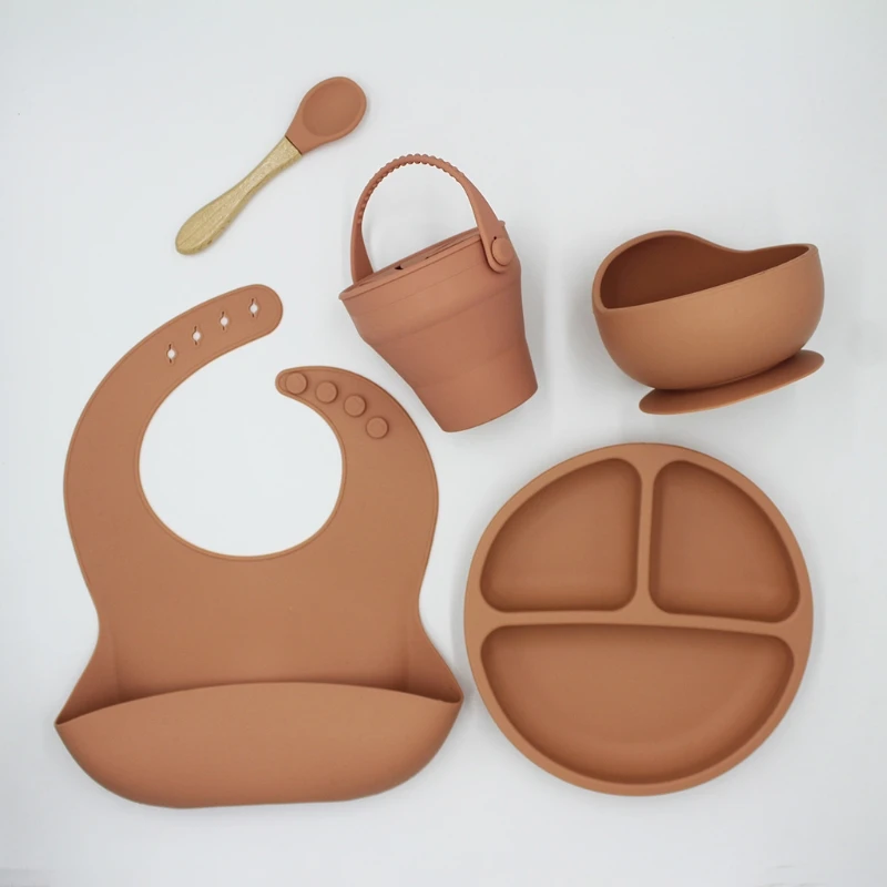 

157E 5 Pcs Baby Bibs Drooling Burp Aprons+Suction Dish Bowl+Sucker Dinner Plate+Spoon+Cup Set Silicone Tableware Kit