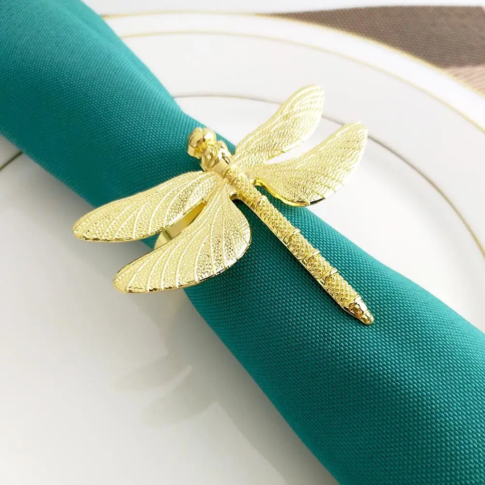 Металлическая пряжка для салфеток покрытая стрекозой Золотое кольцо отеля