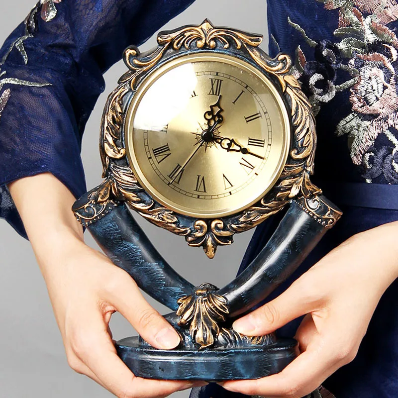 

European Ornaments Table Clock Living Room Retro Clock American Mute Pendulum Clock Desktop Clock Home Decoration