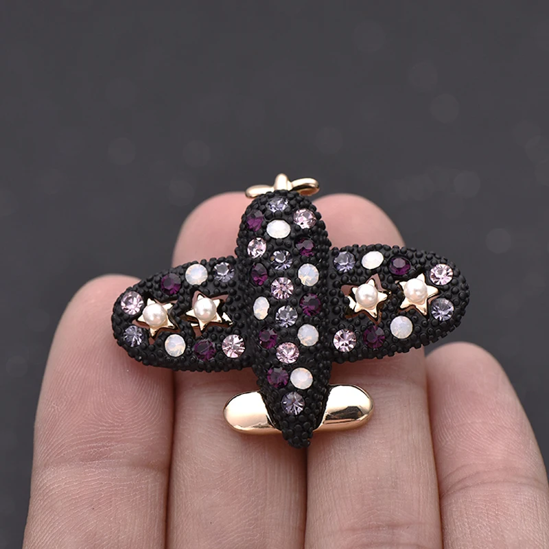 

Cute Cartoon Airplane Brooches For Sweater Corsage Coat Pin Crystal Badge Brooch Accessories