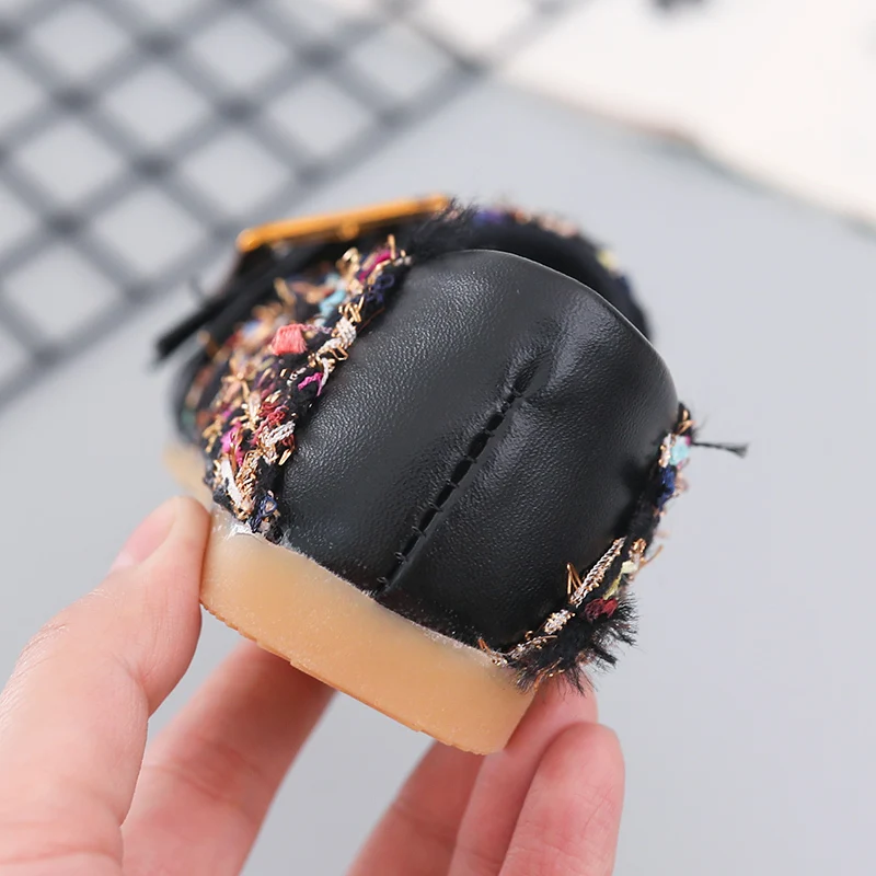 Туфли на плоской подошве для девочек модные весенние детские разноцветные