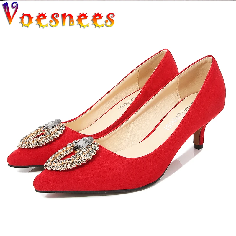 

Новинка 2021, женские замшевые туфли-лодочки Voesnees, украшенные блестками и бриллиантами, обувь без застежек 5 см для вечерние ринки и свадьбы, модная красная женская обувь