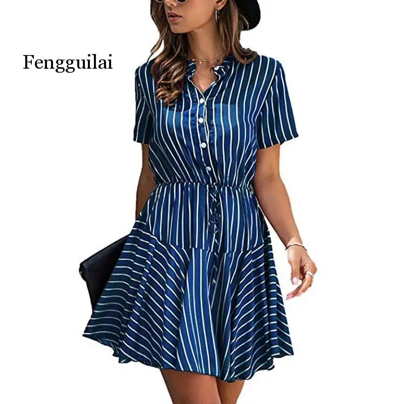 

Женское платье-рубашка в клетку, с коротким рукавом и воротником-стойкой