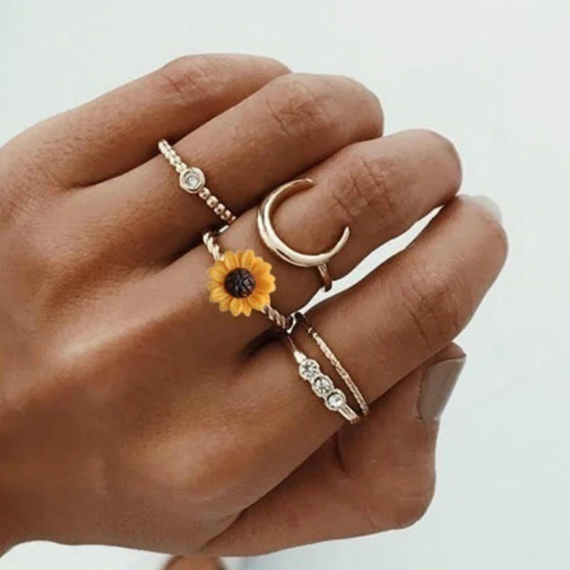 5PCS/Set Necklace Earring Bracelet Ring Set Women Fashion Jewelry Accessories Sunflower Jewelry Gifts Charm Pendant Necklaces