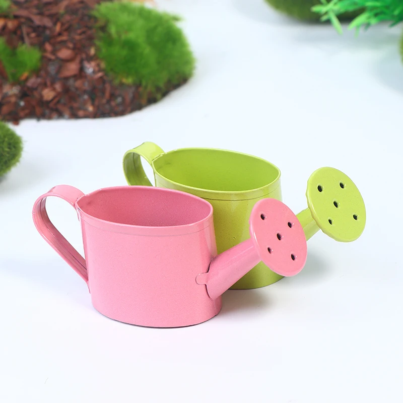 

1PC Dollhouse Metal Watering Can Garden Miniature Decoration For Children Kids Dolls Acces Dollhouse Miniature Furniture