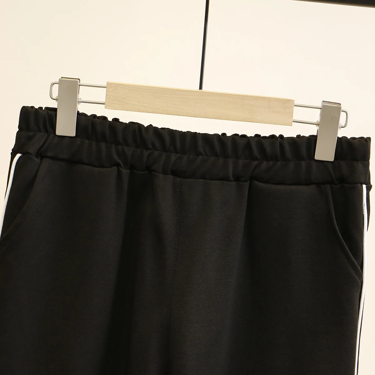 Женские весенние штаны женские шаровары вышитые брюки с ромашками размера плюс