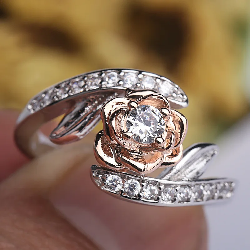 

Exquisite Silver Plated Rose Flower Women's Ring White CZ Zircon Cocktail Party Charm Women Engagement Ring Trendy Jewelry