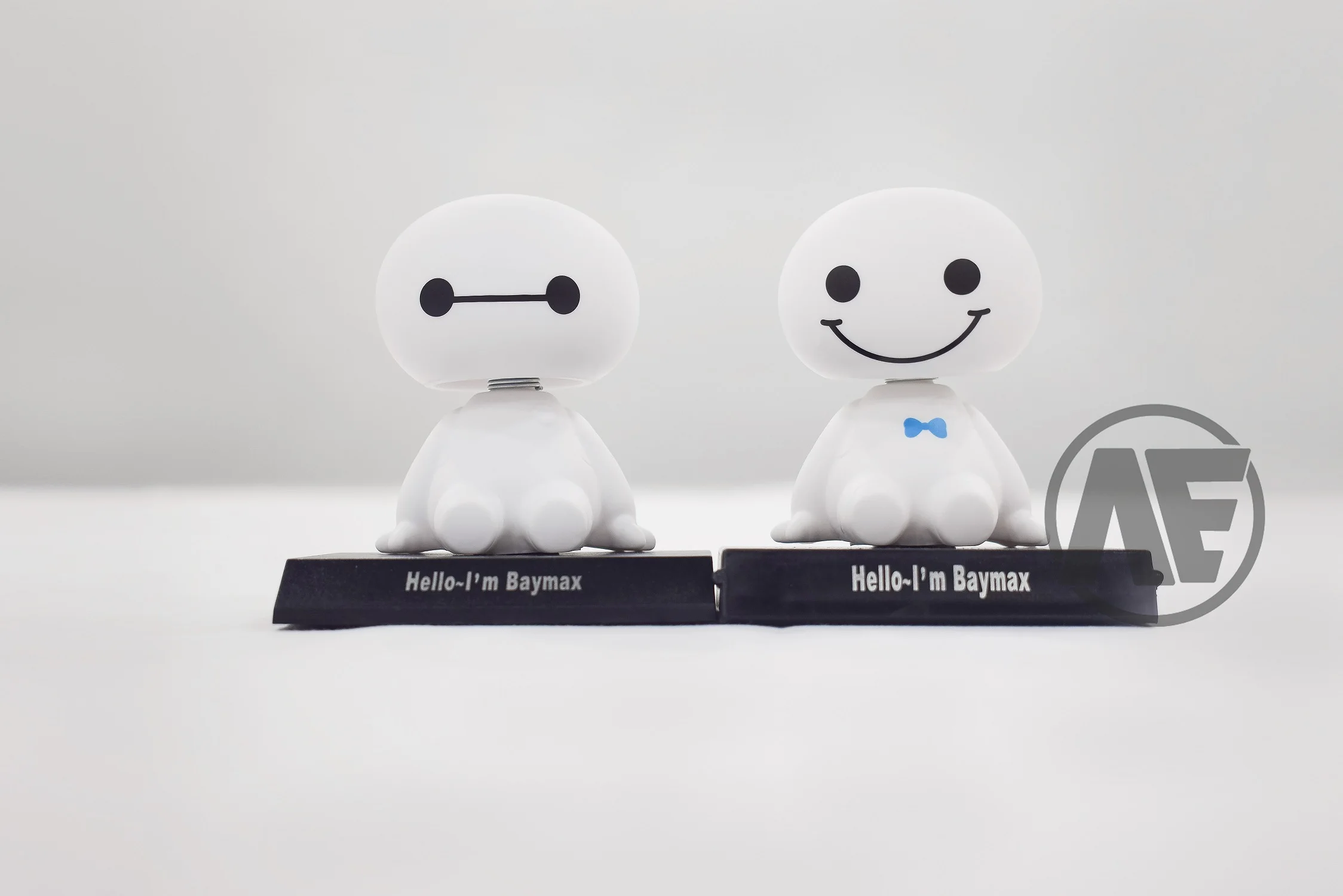 Мультфильм Пластиковый робот Baymax качающаяся голова фигурка автомобиля украшения авто интерьера большие куклы героев, игрушки орнамент аксессуары