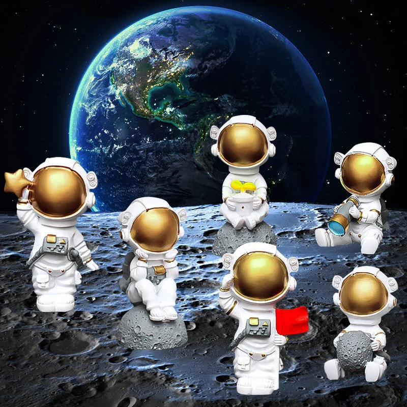

Hot Astronaut Action Figure Collection Model Toys Heroes Figurine Nordic Home Decoration Desk Decor Blind Box Toy Birthday Gifts