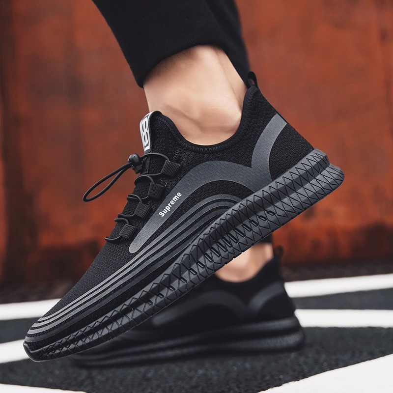 

New soft-soled casual sneakers summer breathable mesh flying knitting shoes fashion trend wild non-slip coconut running shoes