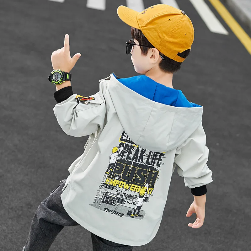 

New spring and autumn boy jacket 2021 Korean version of the jacketlarge children's fashionable western-style jacket windbreaker