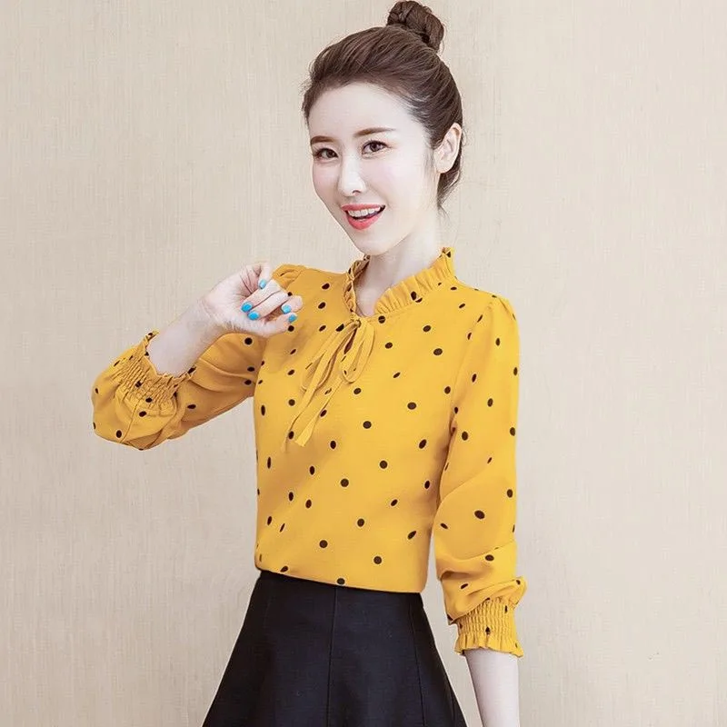 Женская шифоновая блуза с длинным рукавом и принтом в горошек модель DF3179 на весну