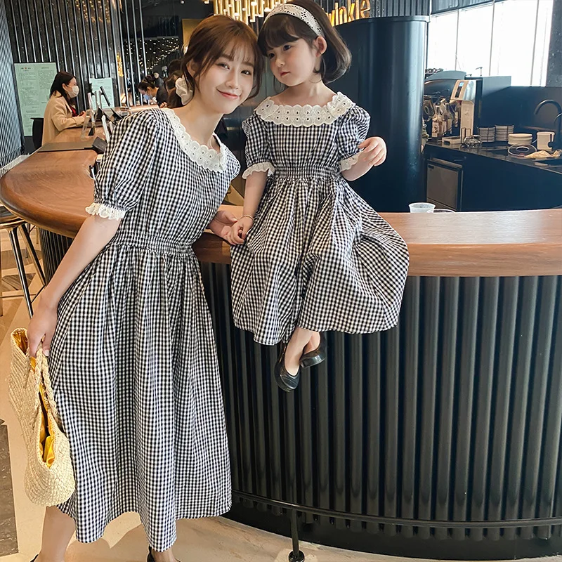 

Летнее клетчатое платье для матери и дочери с кружевным воротником и короткими рукавами для девочек и родителей, 2021