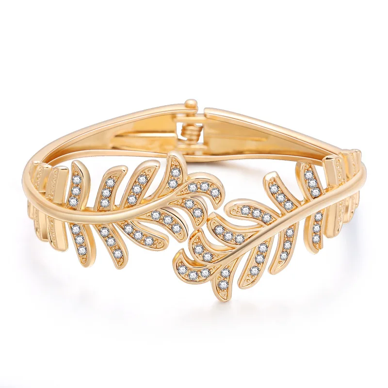 

Trendy Gold Plated Bangles & Bracelets Leaf Rhinestone Asymmetric Cuff Bracelet For Women Party Wedding Gift Dress Accessories
