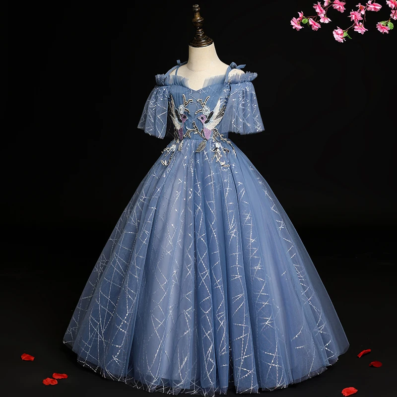 Детское длинное платье принцессы роскошное пушистое с вышивкой для