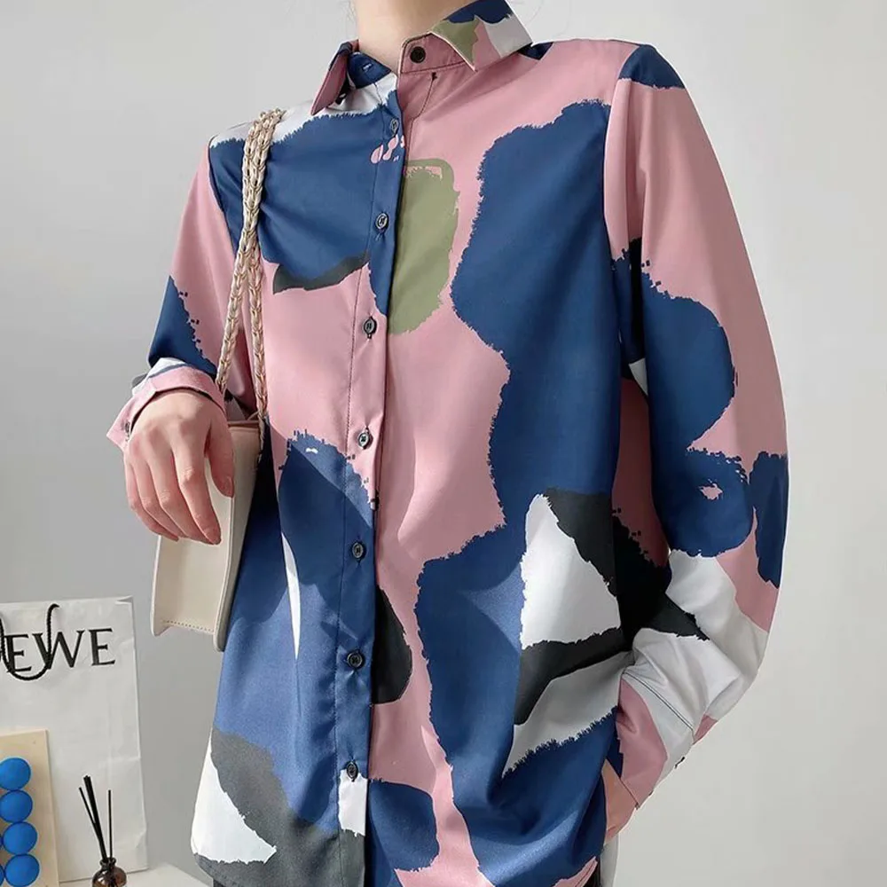 

Spring 2021 new fashion geometric graphic printed chiffon shirt Women Turn-down Collar Blouses Single-breasted
