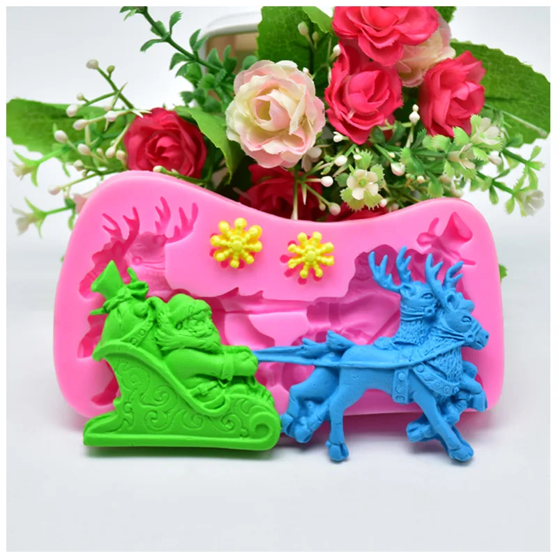 

1pc Silicone Santa Sleigh Elk Snowflake Mold Christmas Fondant Cake Decoration Mold Baking Molds Cake Decoration Tools