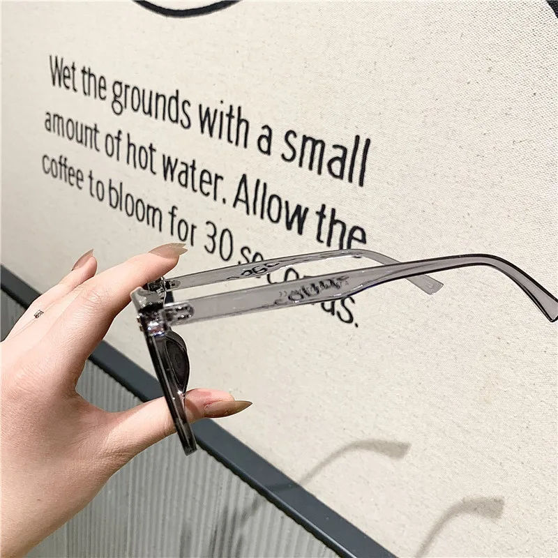 

2021 Classic Vintage Square Sunglasses Women Oversized Sunglasses Women Men Retro Black Luxury Sun Glasses Goggle Oculos UV400