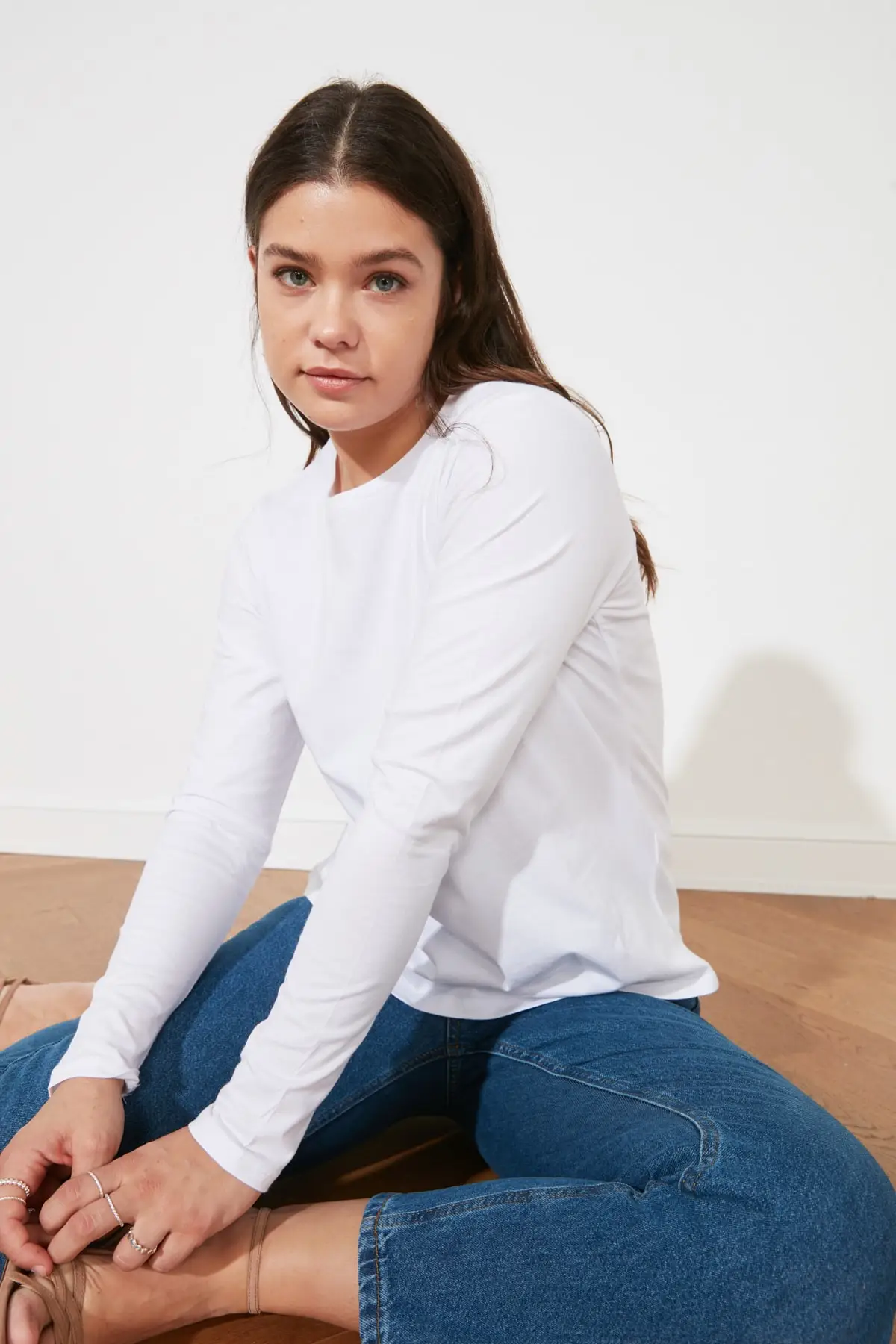 

Trendyol Long Sleeve Cycling Neck Basic Knitted T-Shirt TWOAW21TS0098