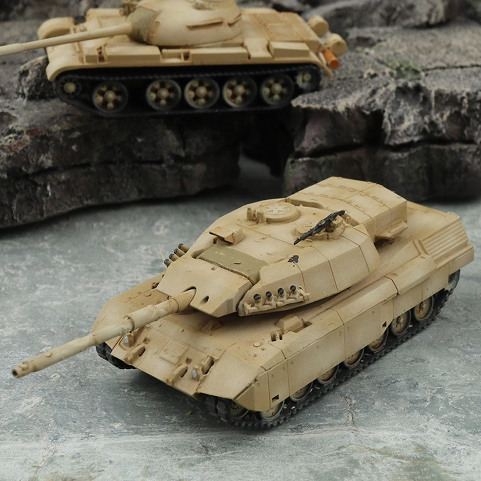 

1: 144 Mini Tank Model Toys Children Miniature War Scene Games Vehicle for Children Gifts