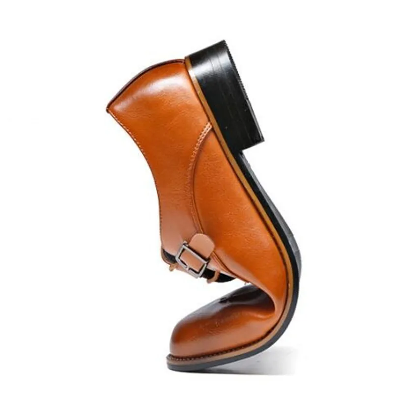 Туфли мужские классические из лакированной кожи заостренный носок пряжка