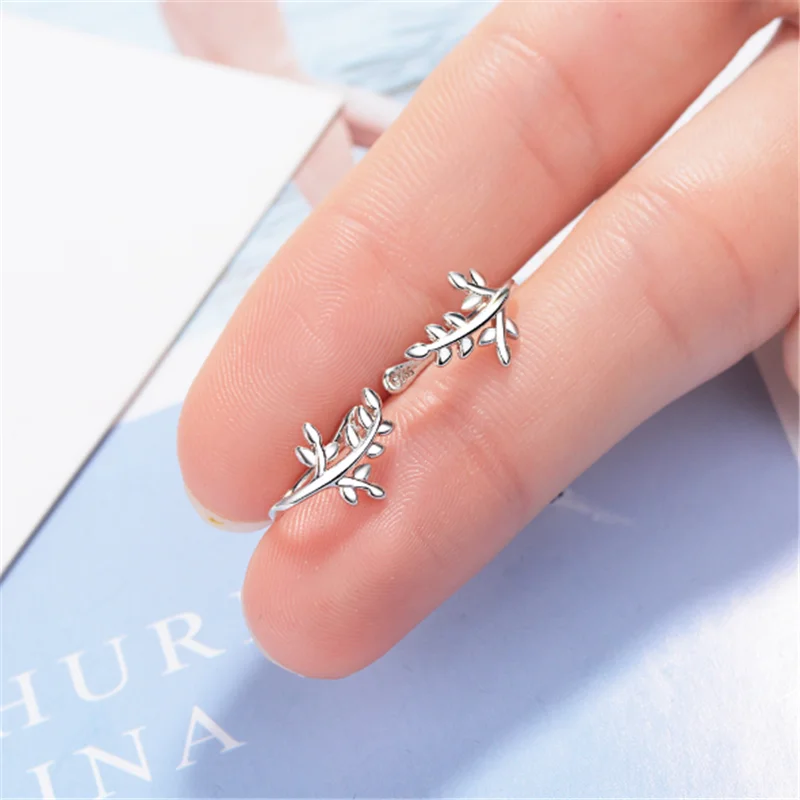 Маленькие и свежие милые индивидуальные простые серьги в Корейском стиле с