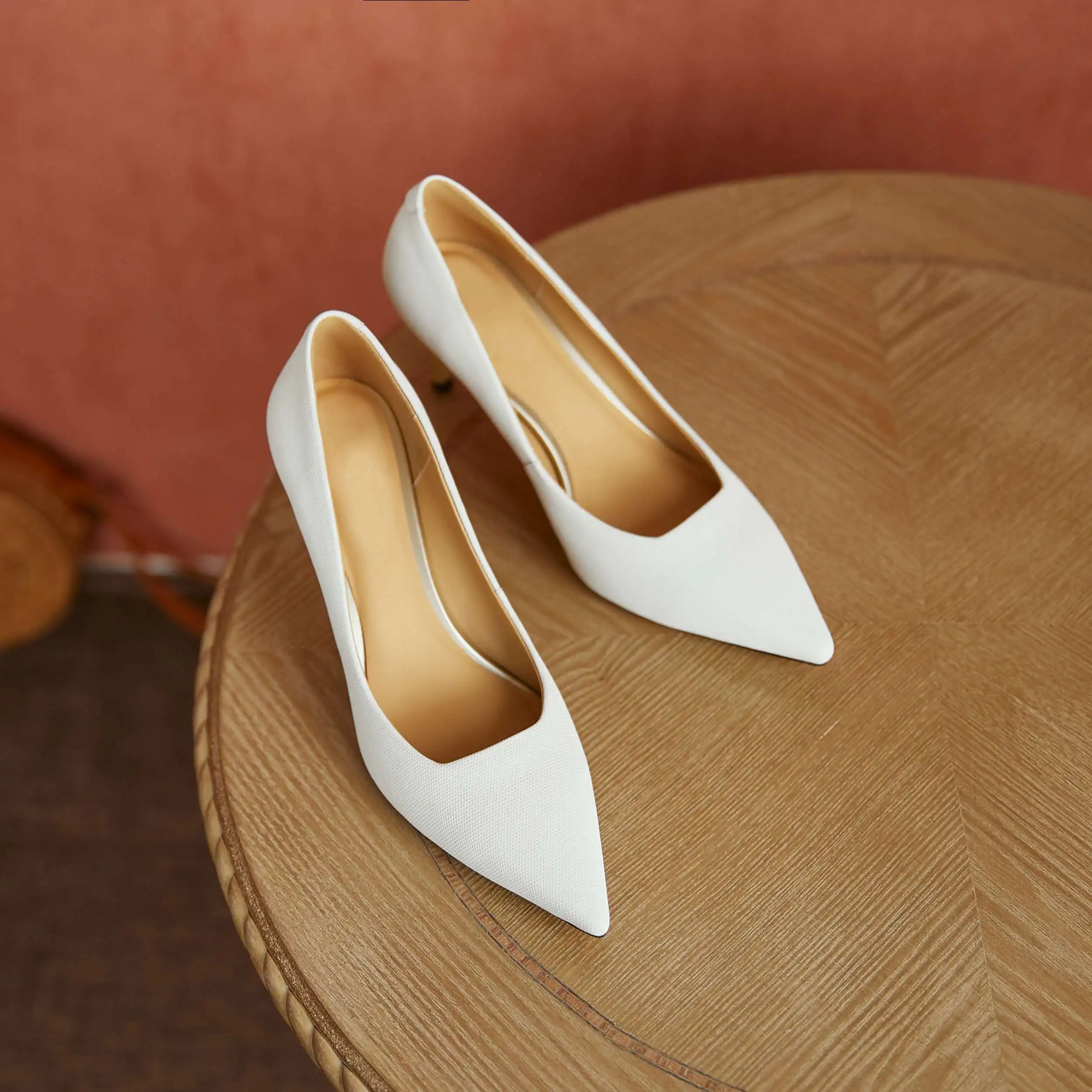

Krazing Pot 2021 early spring newest natural leather pointed toe thin high heels office lady elegant daily wear women pumps L11