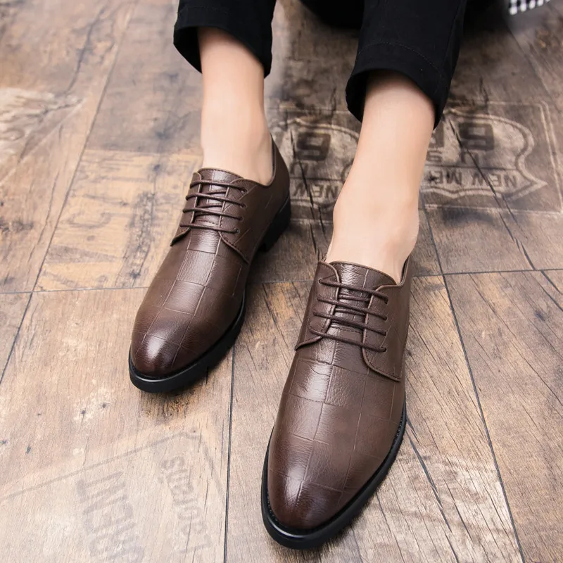 

Shoes Men Bullock Office Business Breathable Men's Casual Leather Shoes Oxford Personality Formal Wedding For Men Slippers