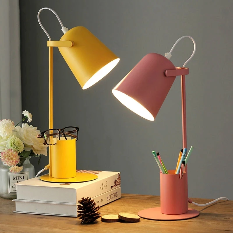 

Креативная железная настольная лампа в скандинавском стиле, светодиодная модная настольная лампа для чтения с регулировкой яркости, E27 с де...