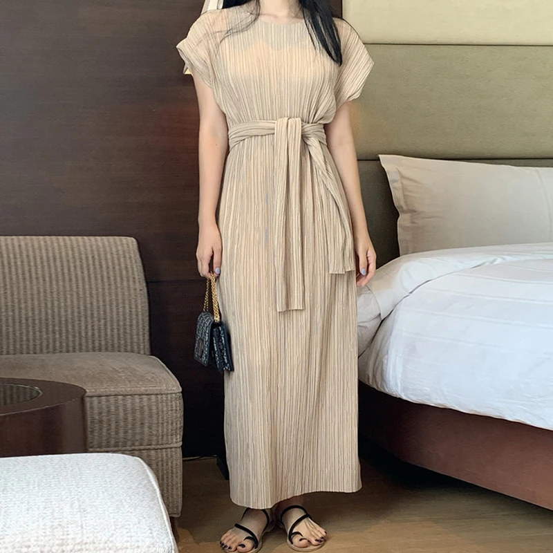 

Kimotimo Elegant Folds Dress Women French Temperament O-neck Design Belt Waist Summer Solid Short Sleeve Ladies Long Dresses