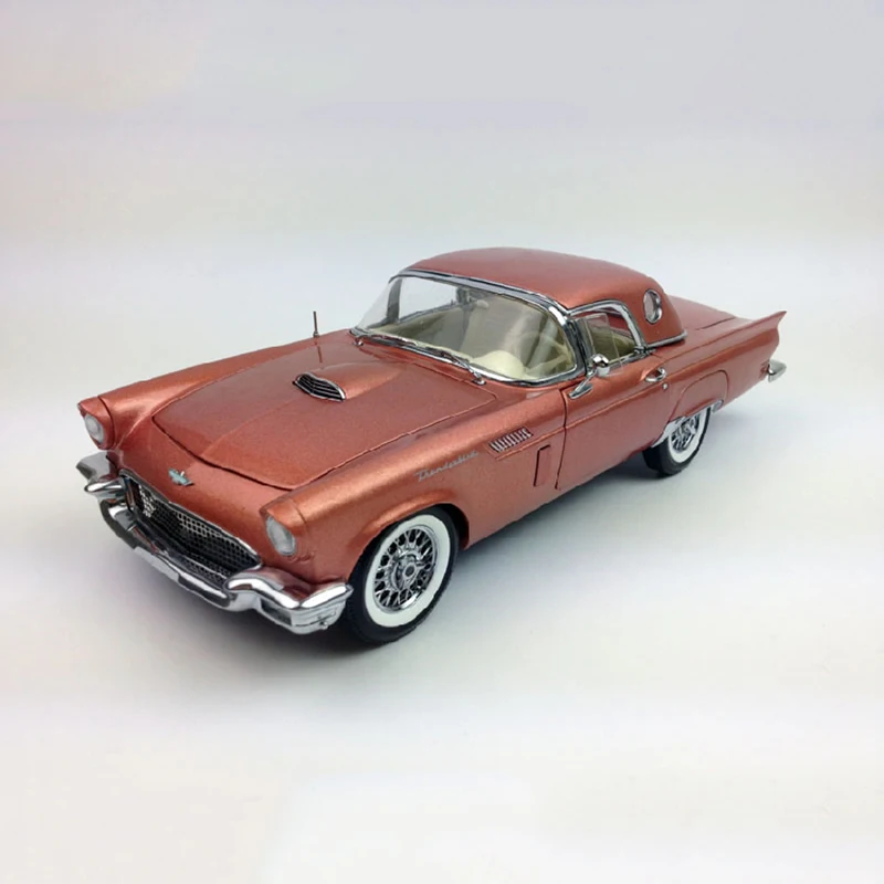 Модель автомобиля Ford Thunderbird литая модель из сплава статический дисплей для