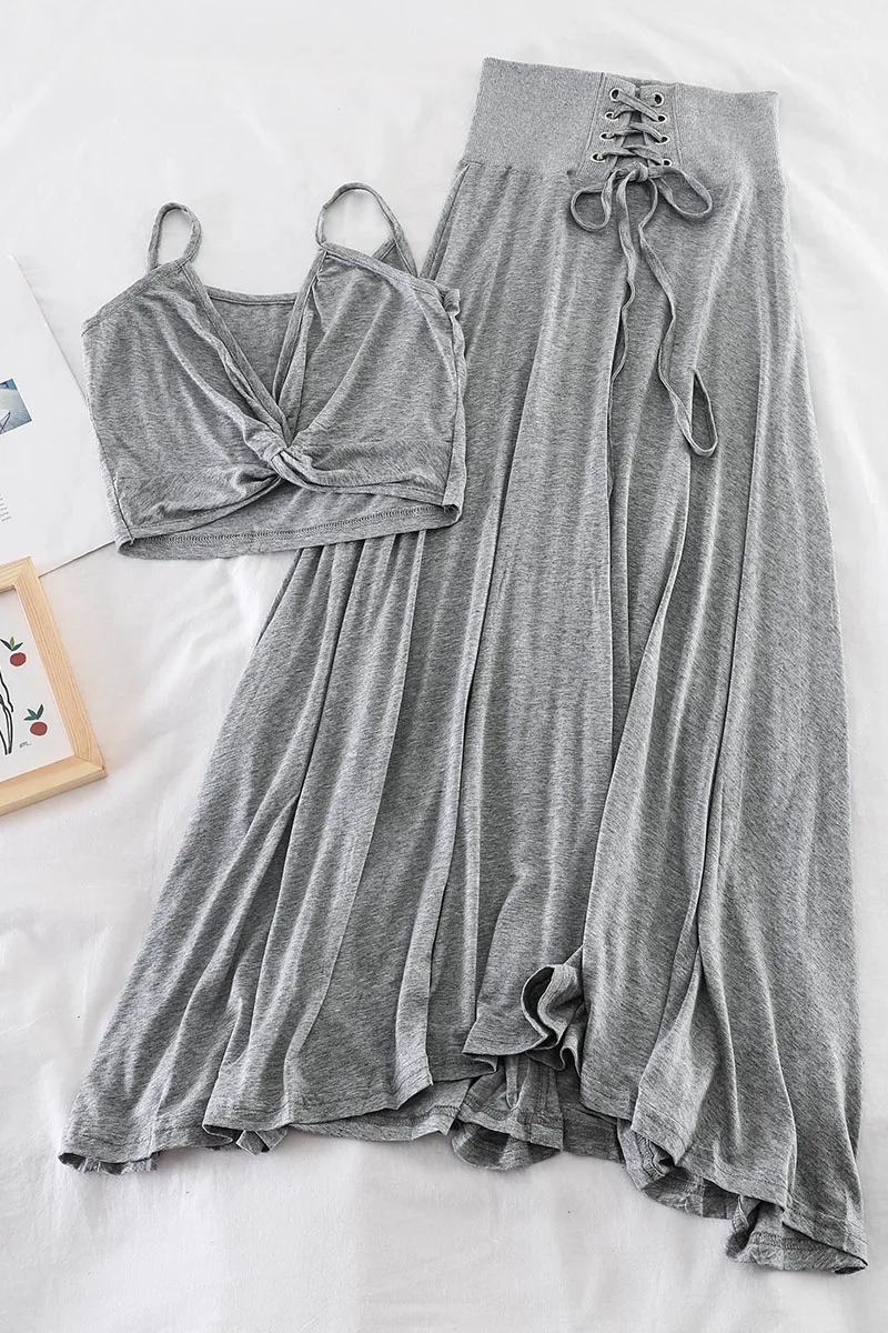 

Short strappy top + elastic waist plaid skirt