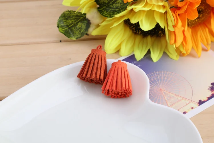 20 шт. 3,4 см замша кожа кисточкой бахрома DIY аксессуары серьги ювелирные изделия фурнитура брелок для телефона ремесло ремни кулон кисточки