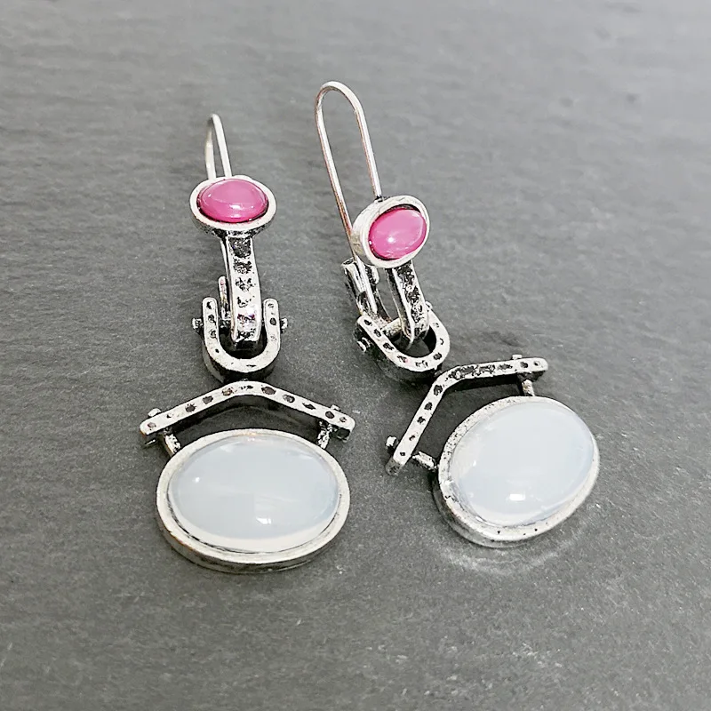 

Vintage Female Small Moonstone Drop Earrings Charm Silver Color Dangle Earrings For Women Elegant Oval Long Wedding Earrings