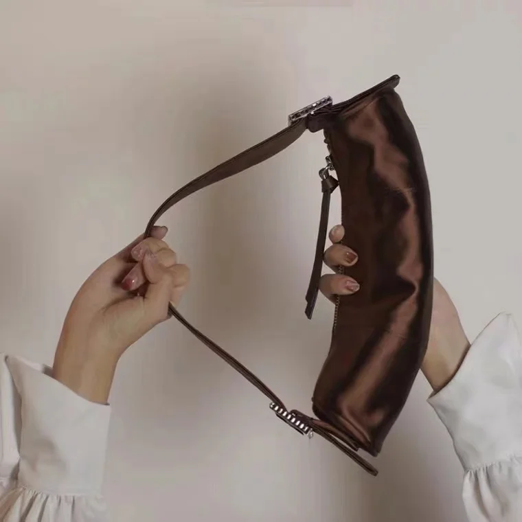 

2021 Designer Elegant Barrel Shaped Cute Purses And Handbags For Women Top Quality Casual Simple Retro Soft PU Handbags Ladie