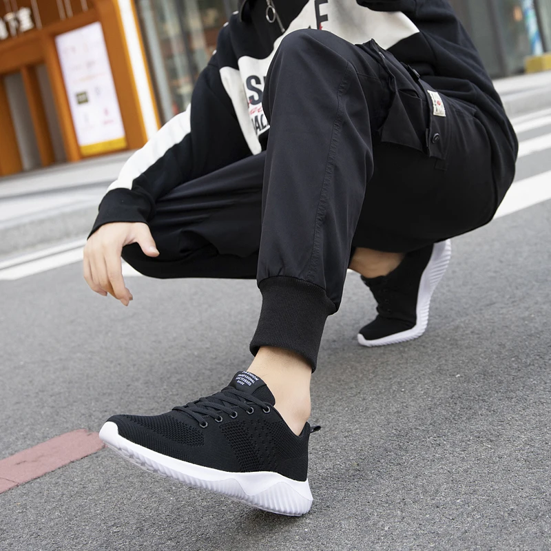 

Lightweight Men Running Shoes Breathable Mesh Outdoor Sneakers Non-slip Man Walking Gym Sport Jogging Training Shoes Black