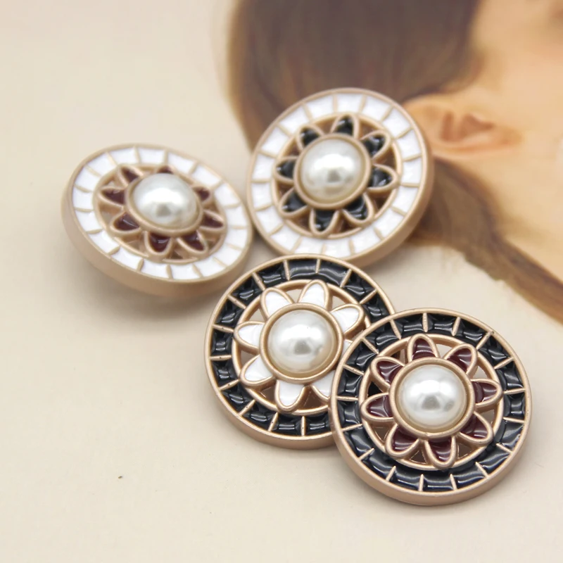 

Декоративные пуговицы для одежды, черные, красные цветки, бриджи для одежды, больших пальто, свитеров, рукоделия «сделай сам», оптовая прода...