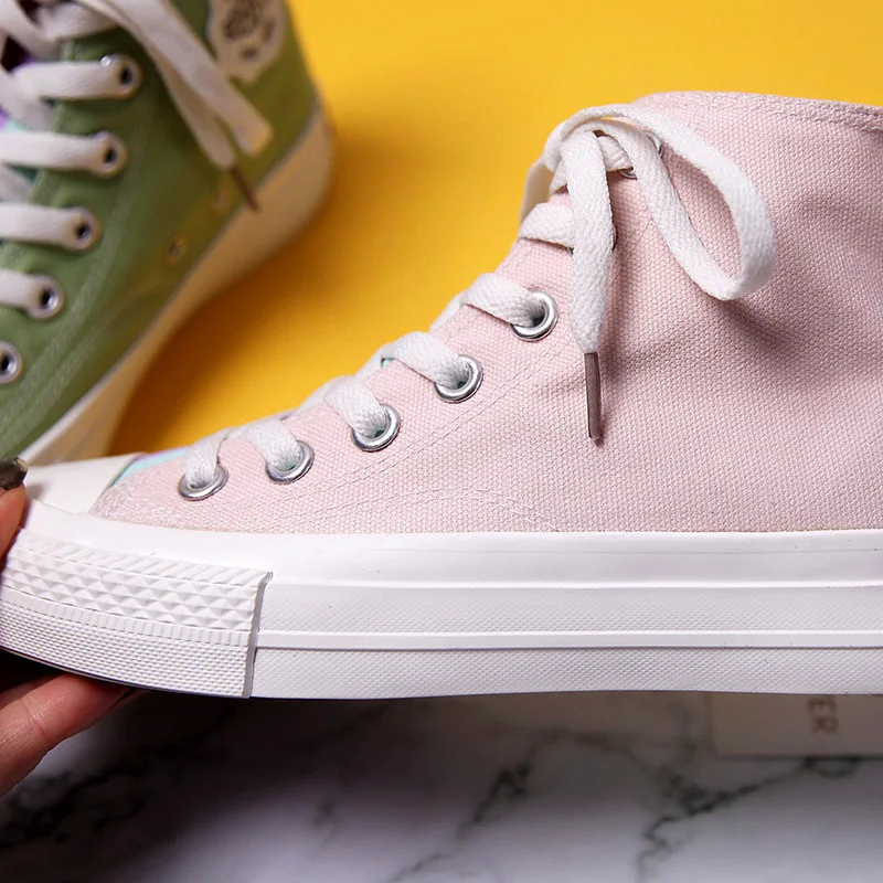 Женские высокие кроссовки на шнуровке розовые зеленые черные или красные