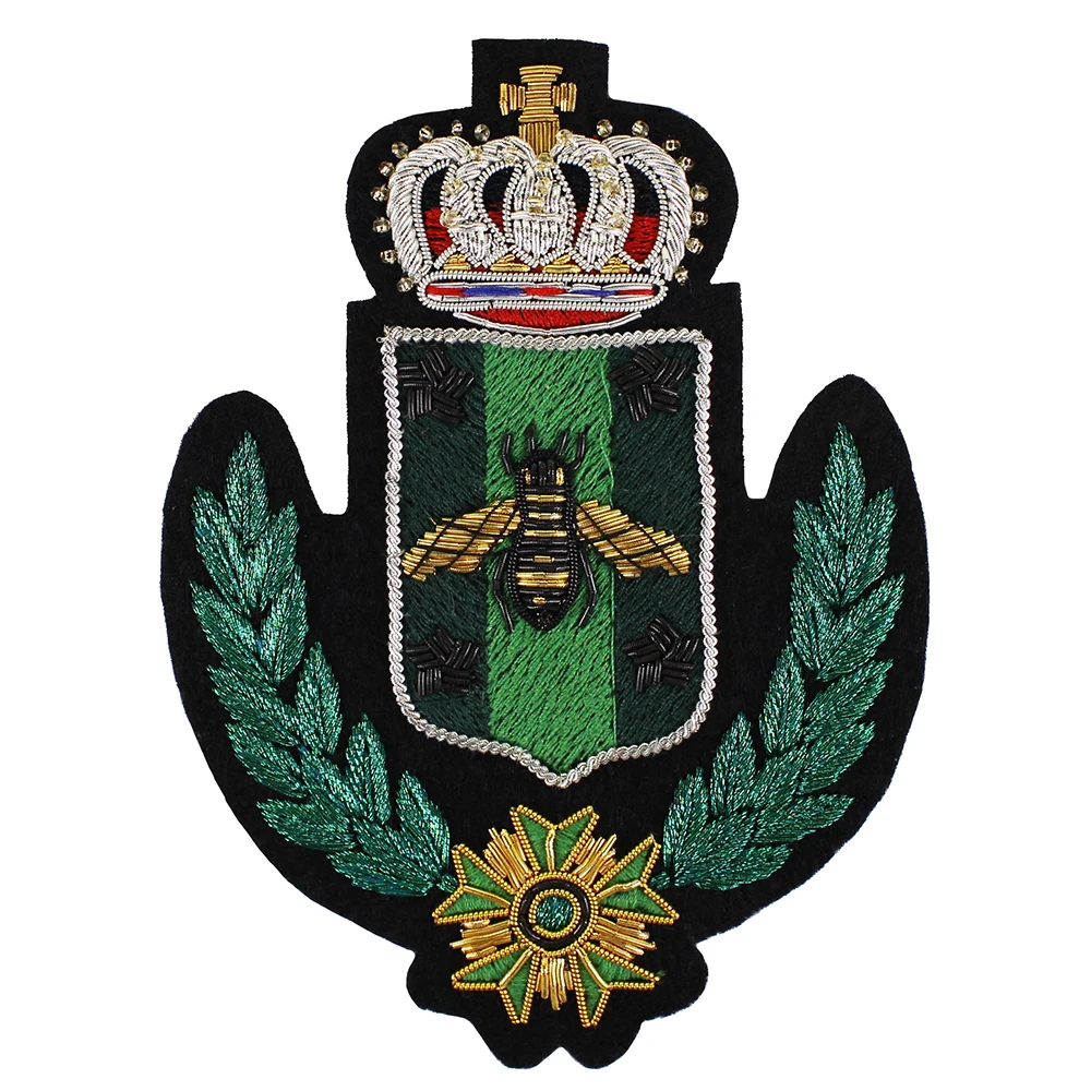 1427 green 1 шт. пчела Корона сердце любовь индийский Шелковый Тигр значок патч вышитая бисером роза аппликация винтажная вышитая швейная одежда патч TH1278 - Цвет: 1427 green