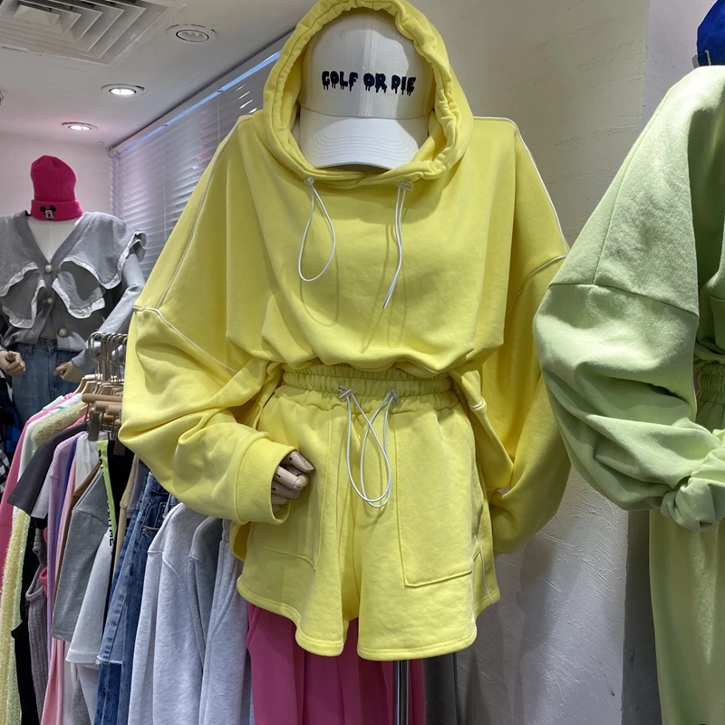 

Women Spring Tracksuits Two Pieces Set Solid Batwing Sleeve Casual Loose Hooded Top + Wide Leg Short Pants Sweatshirts Outfits