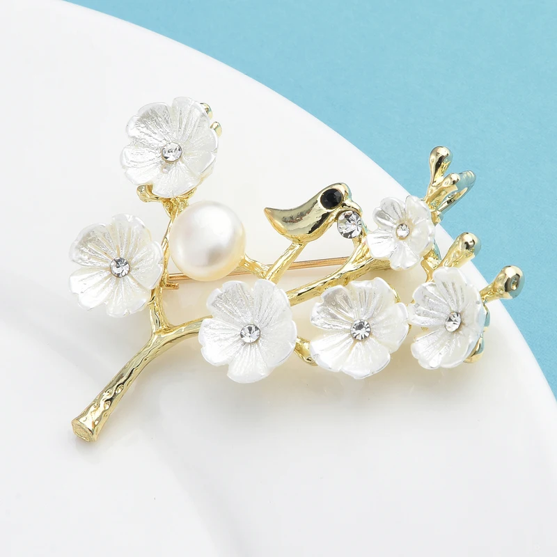 

Wuli&baby White Flower Bird Brooches Wome Men Bird Singing In Brach Party Office Brooch Pins Gifts