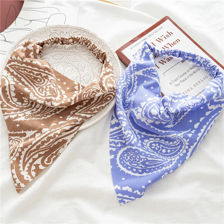 

New Fashion Triangle Scarf Headbands Paisley Printed Fabric Turbans for Women Girls Stretch Hairbands Hair Accessories Headwrap