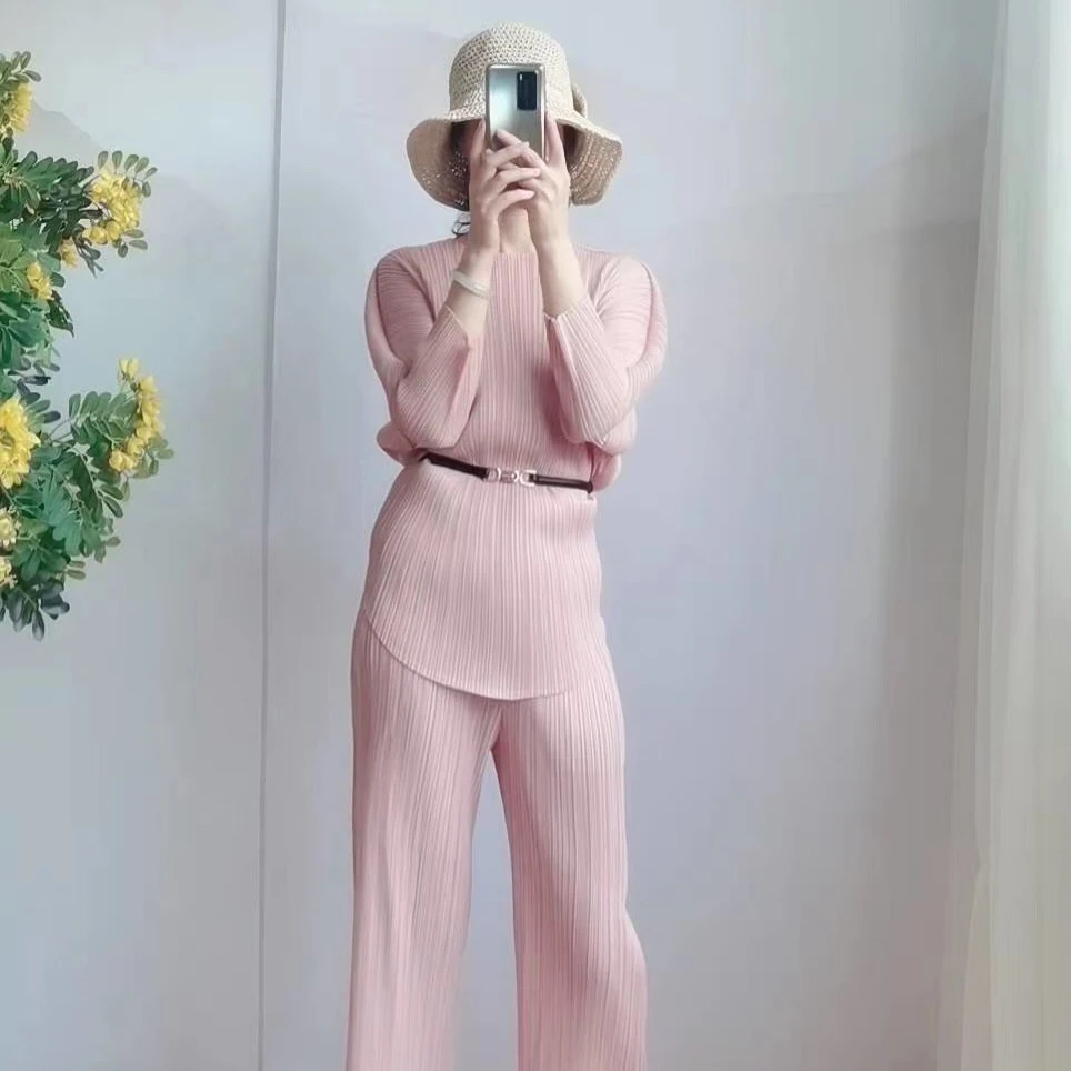 

2020 Autumn spring Miyake pleated fashion women's dress slimming long sleeve bubble sleeve T-shirt